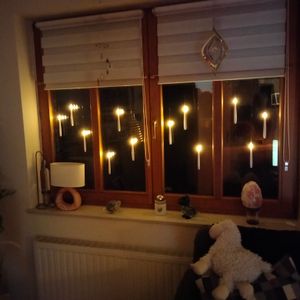 OZAVO LED-Kerzen Halloween LED-Kerzen Kabellos 12PCS Christbaumkerzen mit 6 Stunden Timer & Fernbedienung, Schwebende Zauber Fliegende Kerzen Kunden-Foto 2