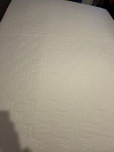 Komfortní matrace 180 × 200 cm – taštičkové pružiny H3, výška 21 cm, ergonomická, odolná a prodyšná Fotografie od zákazníka č. 2