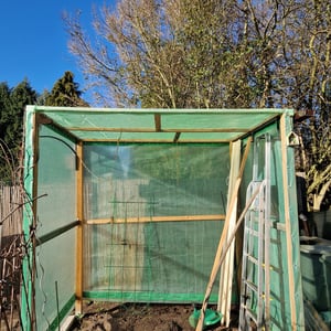 12m Gitterfolie, Gartenfolie, Gewächshausfolie, Frühbeetfolie 4m breit Kunden-Foto 1