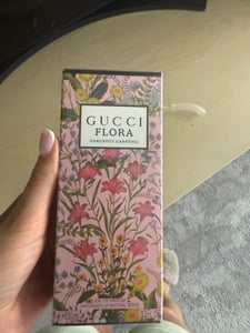 Gucci Flora Gorgeous Gardenia, Frauen, 100 ml, Nicht nachfüllbare Flasche, Flüssiges Parfüm, Mandarine, Gardenia, Hedione Kunden-Foto 1