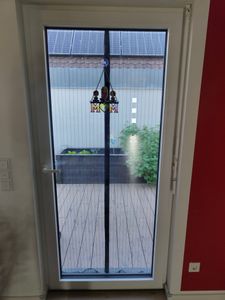 Magnetisches Fenster-Moskitonetz 130x150 cm Dunkelgrau Kunden-Foto 1