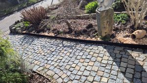 XMTECH 30 m kovové pozinkované ohraničenie záhonov ohraničenie záhonov okraj na kosenie palisáda 30 kusov 100 x 18 cm (dĺžka x výška) okraj trávnika, mreža Fotografia od zákazníka č. 4
