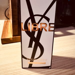 Yves Saint Laurent Yves Saint Laurent MYSLF L'Absolu Parfum 100ml Kunden-Foto 2