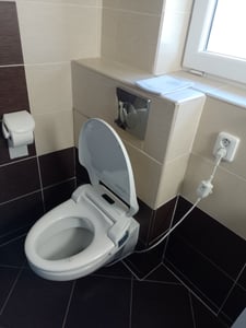 Puluomis Intelligenter Toilettensitz mit Warmwasser, Warmluft, Heizsitz, Duschfunktion, Trocknung,  4-Temperaturstufen, LCD-Display, Nachtlicht lang Kunden-Foto 4