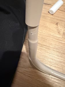 Kinderkraft elektrische Babywippe SWINGEE – 5 Schaukelstufen – Timer – Musik – verstellbar & faltbar – nur 3,7 kg – Beige Kunden-Foto 1