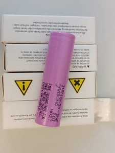 2x Baterie Samsung INR18650-35E, typ 18650, 3,6V, 3500mAh, plochý horní konektor Fotografie od zákazníka č. 1