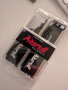 Kingston Technology FURY Beast 32GB 5600MT/s DDR5 CL36 DIMM (2er-Kit) Black, 32 GB, 2 x 16 GB, DDR5, 288-pin DIMM Kunden-Foto 1