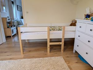 Flieks Kinderbett Massives Kiefernholzbett Hochbett mit Lattenrost und Rausfallschutz 90*200cm, Naturbelassen Kunden-Foto 2