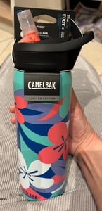Camelbak Trinkflasche Eddy+ SST Vacuum Isoliert, 750 ml, Infinite Jungle - Türkis Rosa Kunden-Foto 1