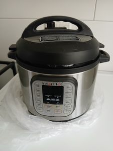 Instant Pot 12-0182-01-EU, 5,7 l, 1000 W, Schwarz, Edelstahl, Tasten, 310 mm, 340 mm Kunden-Foto 2