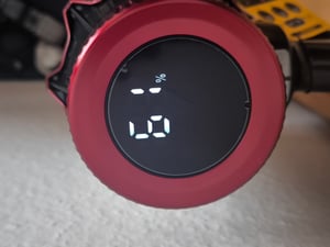 Authmic Akku Staubsauger, 85000Pa/80Mins/750W Staubsauger Kabellos mit Smart Display , 50dB Ultraleiser Staubsauger mit Anti-Tangle-Bürste, 3 Saugmodi Kunden-Foto 3