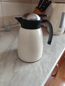 Blumtal® Thermos 2L argent - Thermos en acier inoxydable sans BPA, Quick Tip, pour café & thé Photo du client 2