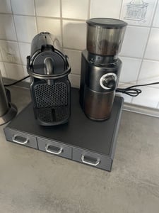 Navaris Kaffee Kapselhalter - 3 Schubladen 48 Kaffeekapseln - Kapsel aufbewahrung kompatibel mit Nespresso - Kapselhalter Art - Kapseln Halterung - Kunden-Foto 1