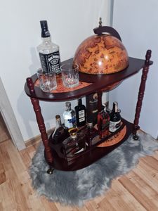 KOMFOTTEU Globus barový vozík, minibar s kolieskami, stojan na víno s klasickým dizajnom, koktailová barová skrinka na víno, nápoje (hnedá, 70x45x88cm Fotografia od zákazníka č. 1