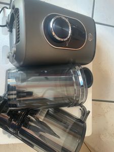 AMZCHEF Entsafter 160W, Großer 108 mm Einfüllschacht, Entsafter für Gemüse und Obst, Leicht zu Reinigen, Schwarz Kunden-Foto 6