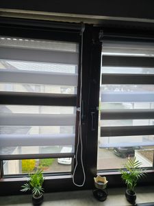 Grandekor Doppelrollo Klemmfix ohne Bohren 60x150cm Weiß-Anthrazit-Grau lichtdurchlässig & verdunkelnd Duo Roll Klemmrollo für Fenster und Tür Fensterrollo Zebrarollo Kunden-Foto 1