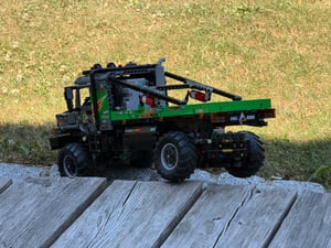 LEGO® Technic™ 42129 4x4 Mercedes-Benz Zetros Offroad-Truck Kunden-Foto 1