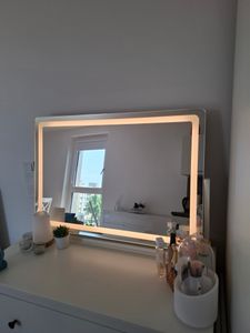 COSTWAY Schminkspiegel Kosmetikspiegel mit Beleuchtung, 10X Vergrößerung, 3 Lichtfarben & Touch-Steuerung, 360° drehbarer Hollywood Spiegel 80x55cm Kunden-Foto 1