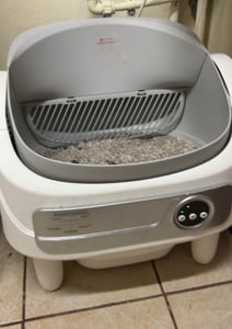 Lettaia autopulente da 75 L, mai più pulizie quotidiane, lettiera aperta con app, capacità XXL per case con più gatti, Aromabox, modalità notturna Foto del cliente 4
