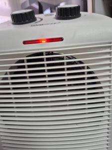 Clatronic Heizlüfter HL 3761 weiß | 2 Heizstufen (1000/2000 W) Kunden-Foto 2
