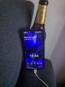 Google Pixel 9a , 16 cm (6.3"), 8 GB, 128 GB, 48 MP, Android 15, Schwarz Kunden-Foto 1