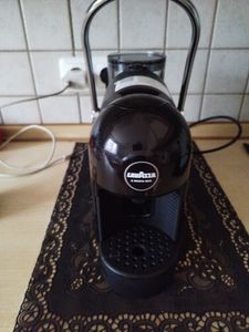 Machine à café à capsules Lavazza a Modo Mio Jolie Evo Black Photo du client 1