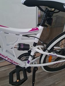 Bergsteiger Kodiak 24 Zoll Kinderfahrrad, geeignet für 8, 9, 10, 11 Jahre, Scheibenbremse, Shimano 21 Gang-Schaltung, Mountainbike mit Vollfederung, Mädchen-Fahrrad Kunden-Foto 7