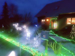 10M 100LEDs 8 Modi Lichterkette Strom LED Weihnachten Lichterkette Zimmer Deko Licht Party Weihnachtsbaum Hochzeit Garten Baum Beleuchtung, Warmweiß Kunden-Foto 11