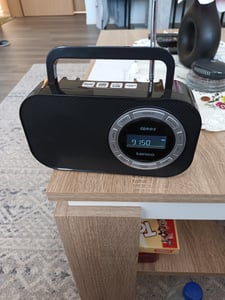 Lenco PR2700 - Batteriebetriebenes Notfallradio kompakt Outdoor Survival - Schwarz Kunden-Foto 1