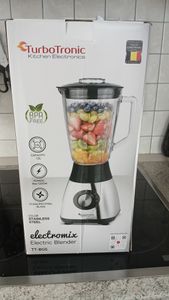 TurboTronic Standmixer – BG6 – 1400 W, 1,5-L-Glasbehälter, Ice-Crush-Funktion, Smoothie-Maker und Milchshaker, Edelstahlgehäuse, BPA-frei, Silber Schwarz Kunden-Foto 2