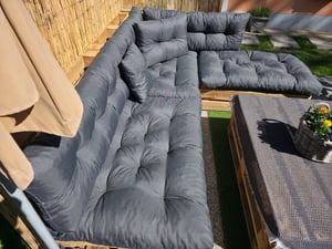 Pillows24 - Palettenkissen wasser- und UV-beständig - 8ER SET | Polster für Europaletten 120x80 - Palettenmöbel - Outdoor/Indoor, Graphit Kunden-Foto 2