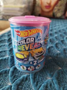 Hot Wheels Color Reveal Set di due macchinine Foto del cliente 1