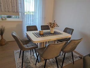 2er Set Esszimmerstühle Polsterstuhl mit Rückenlehne, bis 120 kg belastbar,Metallbeine,Hellgrau Kunden-Foto 1