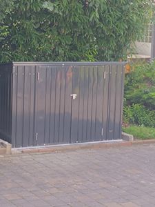 Juskys 3er Mülltonnenbox Namur 3 x 120 Liter Tonnen - 2 m² - 2 große Türen - Metall Mülltonnenverkleidung Müllbox Müllhaus Aufbewahrungsbox Kunden-Foto 2