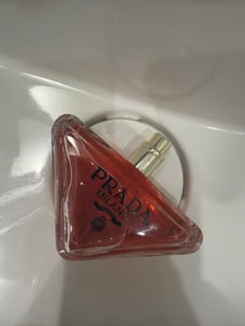 Prada Paradoxe Eau De Parfum Spray 90ml Foto del cliente 2
