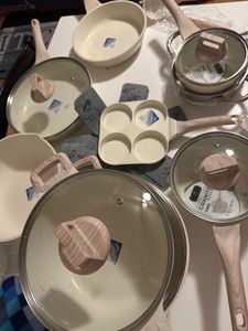 Just Perfecto JL-721: 21-teiliges Kochgeschirrset aus Granit – Beige Kunden-Foto 5