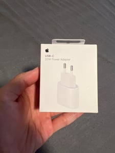 Original Apple Ladegerät 20 W USB C Power Adapter Kunden-Foto 5