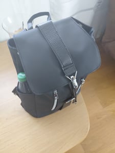 Zaino da donna per la scuola - Impermeabile alla moda - Versatile ed elegante - Design retrò - Cinghie regolabili - Spazio di archiviazione organizzato Foto del cliente 3