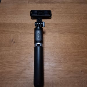 3 in 1 Bluetooth Selfie Stick Stativ mit Fernbedienung ausziehbar 360° drehbar Teleskop Handy Halterung Selfiestick Monopod für iPhone Android Retoo Kunden-Foto 1