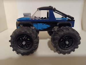 Modrý monster truck Fotografie od zákazníka č. 3