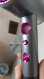 Professioneller Haartrockner 2400W – schnell trocknend, geräuscharm, warm/kaltem Knopf, Ionen-Technologie inkl. Diffusor Kunden-Foto 1