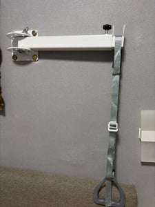 Barres d'aide au lever pour personnes âgées, système de relevage de lit à fixer au mur, aide au lever pour lit avec poignée réglable en hauteur, capacité de charge : 90 kg Photo du client 1
