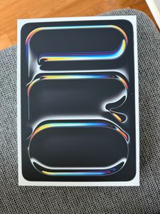 Apple iPad Pro, 27,9 cm (11"), 2420 x 1668 Pixel, 2 TB, 16 GB, iPadOS 17, Silber Kunden-Foto 2