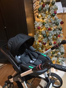 4Baby Neo i-Size Kindersitz Gruppe 0+ für Neugeborene bis 13 kg (0–15 Monate), Babyschale, RWF,  leicht, höhenverstellbar, ECE R129, Grün Kunden-Foto 3