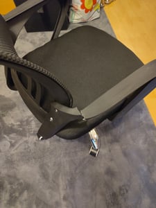 Bürostuhl Schreibtischstuhl Ergonomisch Wippfunktion Drehstuhl Chefsessel mit Mesh Netz Gaming Lordosenstütze Rückenlehne Chair Sitz Schwarz Retoo Kunden-Foto 6