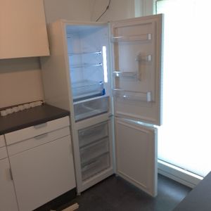 CHiQ GCB340NEIDW freistehende Kühl-Gefrierkombination Inverter-Kühlschrank, 322 Liter, No-Frost, Schnellgefrieren, Touch-Screen-Steuerung, weiß Kunden-Foto 1