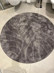 Tapis de bain Maris de bain rond en microfibre douce Argent 120 cm de diamètre Photo du client 1