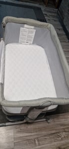 COSTWAY 3 in 1 Beistellbett mit Matratze, Babybett 6 Fach höhenverstellbar für Baby bis 6 Monaten (Grau) Kunden-Foto 3