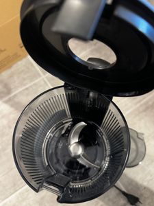 AMZCHEF Entsafter mit 113MM Einfüllöffnung, 1,8 L Slow Juicer, Entsafter für Gemüse und Obst, Leicht zu Reinigen, Silber Kunden-Foto 11