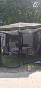 VEVOR Moskitonetz für Pavillon, Mückennetz Ersatz, passend für 304,8x365,8x222,5 cm große Pavillons, Insektenschutz, 4-teiliger Seitenwand-Pavillonvorhang, Kunden-Foto 2